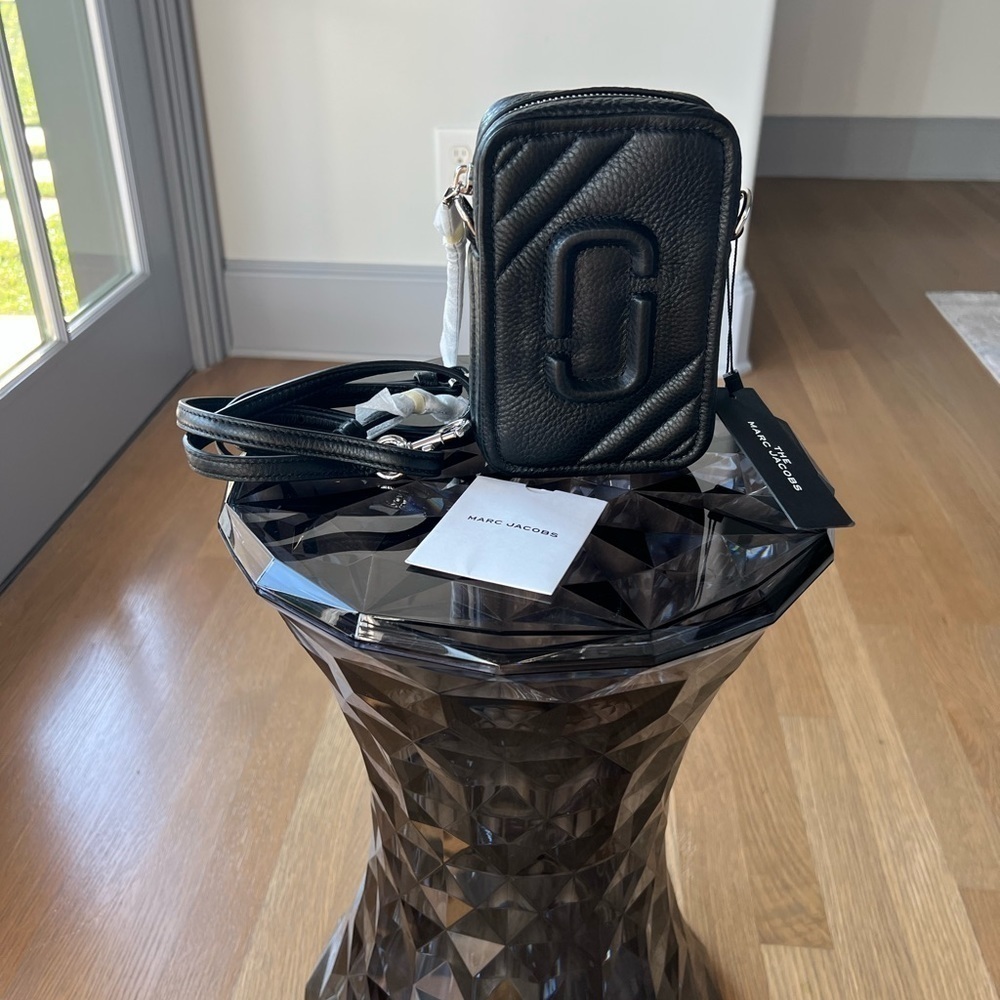 Marc Jacobs Logo Leather Phone Crossbody Bag Black - Picture 3 of 13